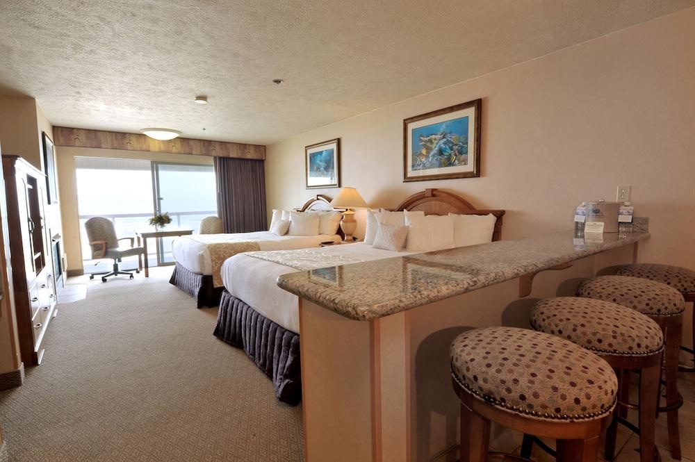 Promenade Inn & Suites Oceanfront Seaside Exterior photo