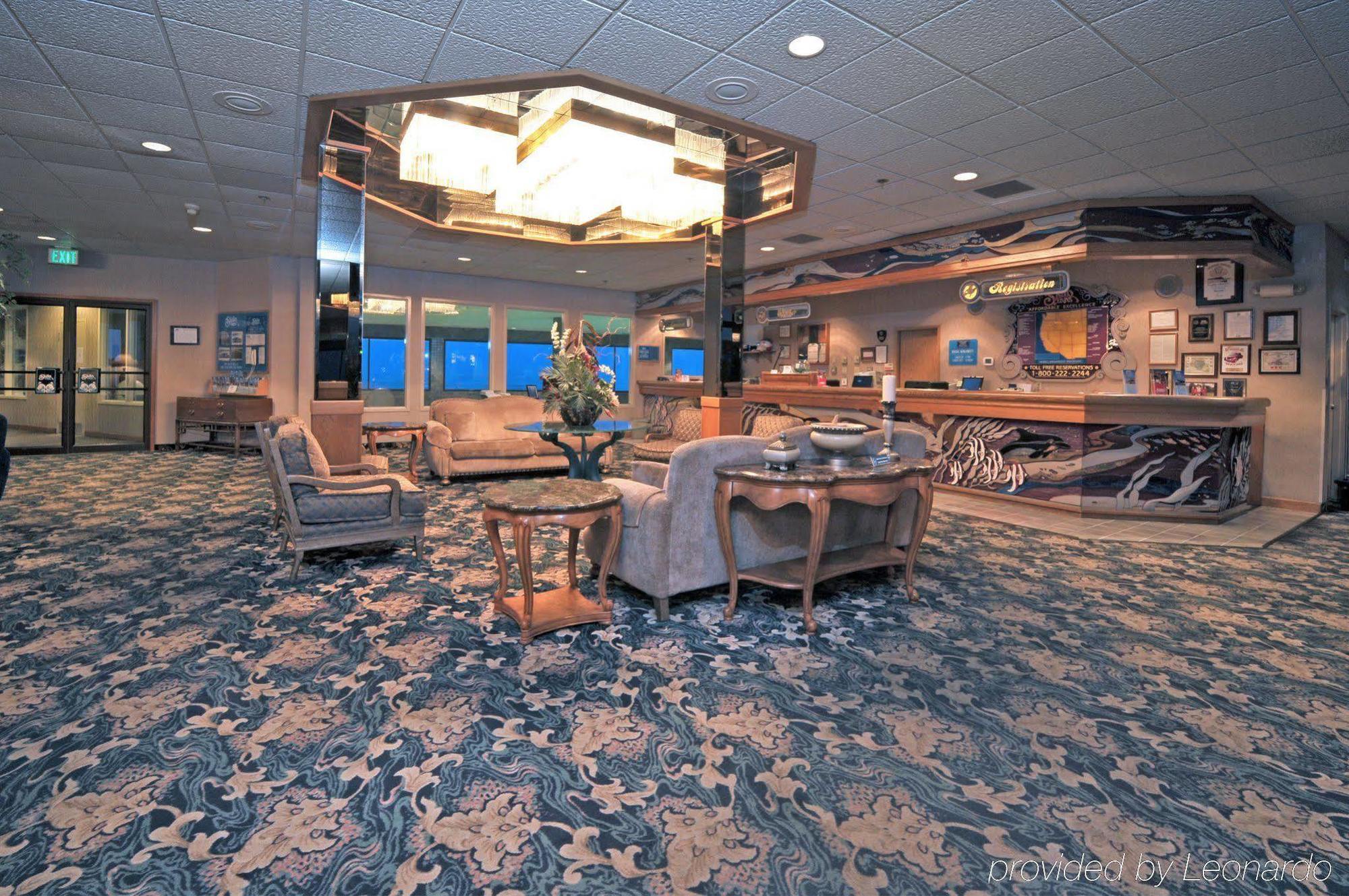 Promenade Inn & Suites Oceanfront Seaside Interior photo